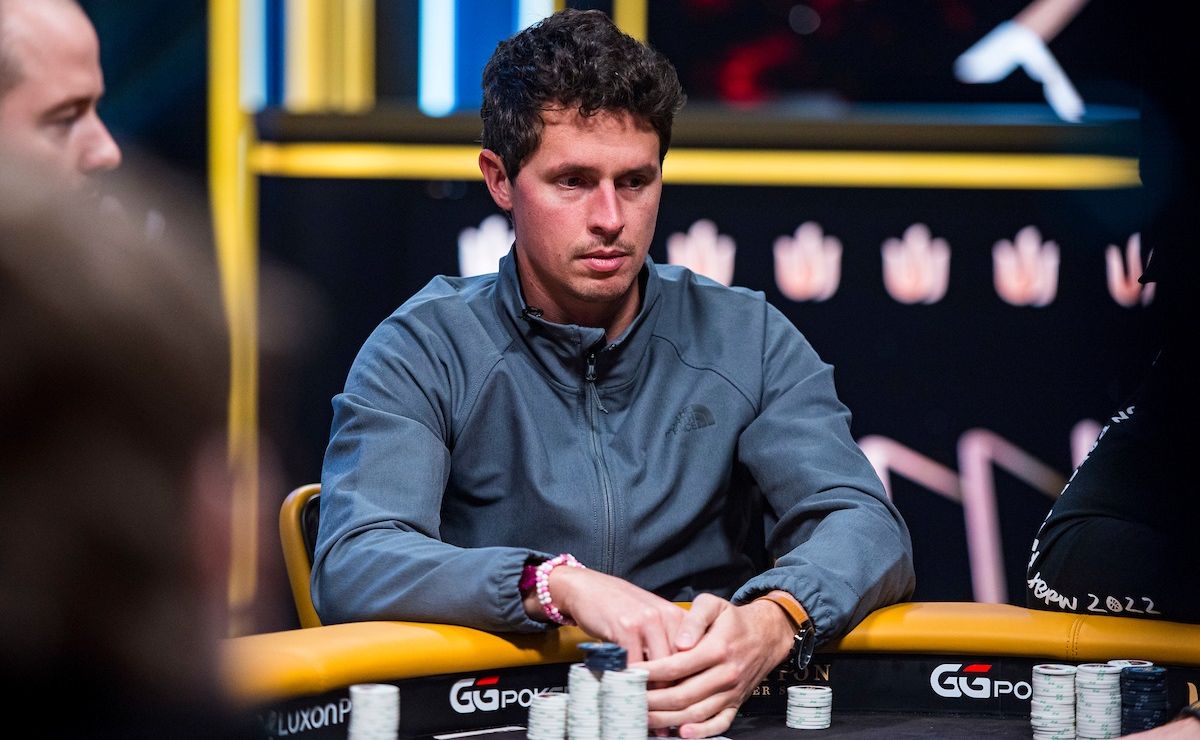 Bruno Volkmann sofreu um duro revés na FT (Foto: Joe Giron/Triton Poker)